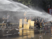 Denuncia por terrorismo: el Gobierno acusará a manifestantes por los incidentes en el Congreso