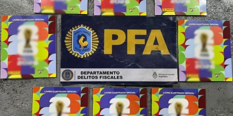 Con allanamientos en Lanús y Pompeya desarticularon una banda que contrabandeaba figuritas del mundial