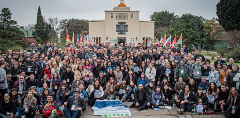 Más de 500 representantes de la Iglesia, la Justicia, Universidades y dirigentes políticos y sociales se reunieron en Claypole: «Dejar de lado la politiquería barata»