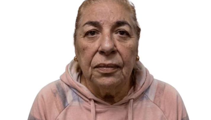 La gitana prófuga acusada de estafar por $14 millones a una peluquera de Lomas que se quitó la vida, renovó el DNI y nadie la detuvo