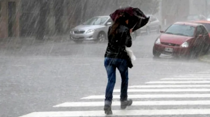 Alerta por tormentas en el AMBA: el SMN emitió alertas de nivel amarillo y naranja por lluvias intensas, ráfagas y posible caída de granizo