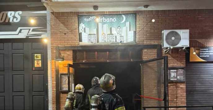 Un teatro de Lomas de Zamora se prendió fuego: “Necesitamos tu ayuda”